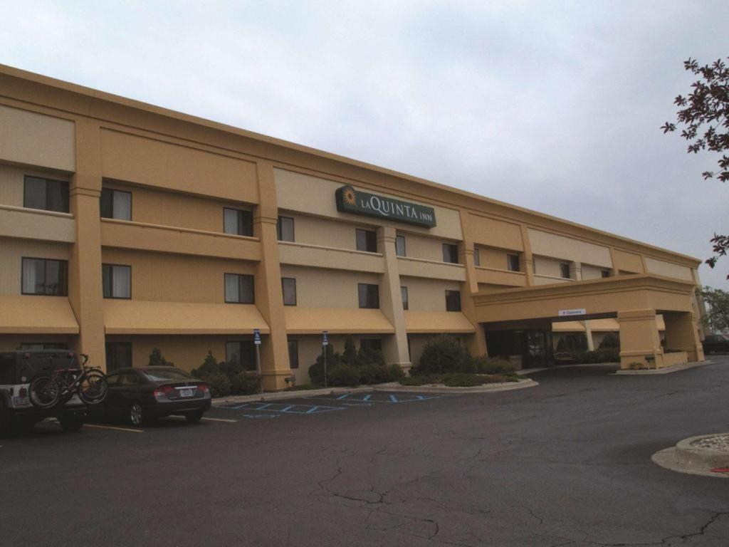 La Quinta Inn By Wyndham Detroit סאות'גייט מראה חיצוני תמונה